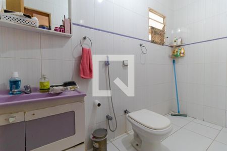 Casa à venda com 320m², 6 quartos e 2 vagas Casa à venda com 320m², 6 quartos e 2 vagasBanheiro da Suíte