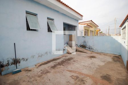 Casa à venda com 320m², 6 quartos e 2 vagas Casa à venda com 320m², 6 quartos e 2 vagasGaragem