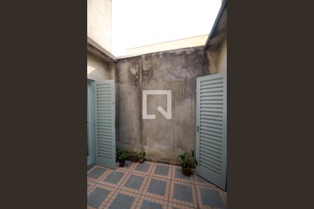 Casa à venda com 320m², 6 quartos e 2 vagas Casa à venda com 320m², 6 quartos e 2 vagasÁrea de luz