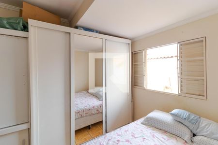 Casa à venda com 320m², 6 quartos e 2 vagas Casa à venda com 320m², 6 quartos e 2 vagasQuarto 04 (Casa 02)