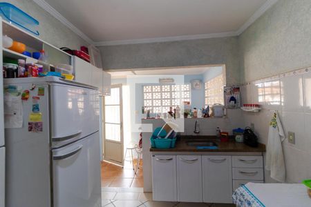 Casa à venda com 320m², 6 quartos e 2 vagas Casa à venda com 320m², 6 quartos e 2 vagasCozinha (Casa 02)