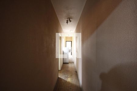 Casa à venda com 200m², 3 quartos e 3 vagasCorredor