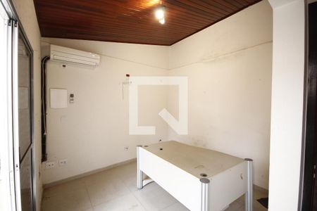 Casa à venda com 200m², 3 quartos e 3 vagasEdícula