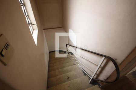 Casa à venda com 200m², 3 quartos e 3 vagasEscada