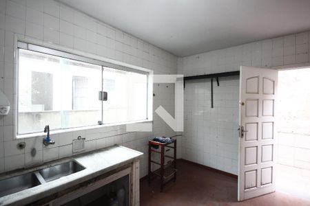 Casa à venda com 200m², 3 quartos e 3 vagasCozinha