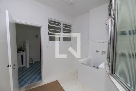 Apartamento à venda com 114m², 3 quartos e 1 vagaÁrea de Serviço
