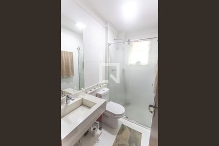 Apartamento à venda com 199m², 3 quartos e 2 vagas Apartamento à venda com 199m², 3 quartos e 2 vagasBanheiro social