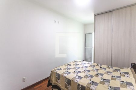 Apartamento à venda com 199m², 3 quartos e 2 vagas Apartamento à venda com 199m², 3 quartos e 2 vagasSuíte