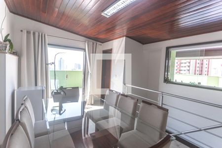 Apartamento à venda com 199m², 3 quartos e 2 vagas Apartamento à venda com 199m², 3 quartos e 2 vagasÁrea livre