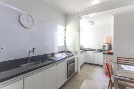 Apartamento à venda com 199m², 3 quartos e 2 vagas Apartamento à venda com 199m², 3 quartos e 2 vagasCozinha