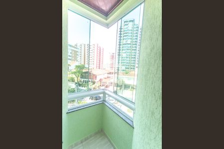 Apartamento à venda com 199m², 3 quartos e 2 vagas Apartamento à venda com 199m², 3 quartos e 2 vagasVaranda