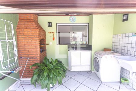 Apartamento à venda com 199m², 3 quartos e 2 vagas Apartamento à venda com 199m², 3 quartos e 2 vagasÁrea de serviço