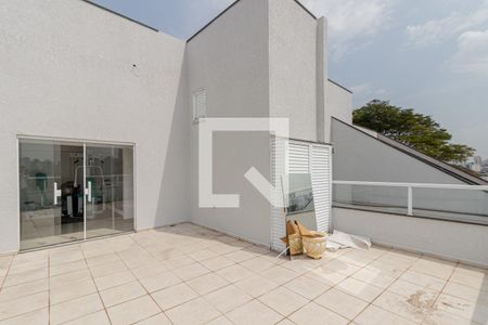 Casa à venda com 650m², 4 quartos e 4 vagas Casa à venda com 650m², 4 quartos e 4 vagasTerraço
