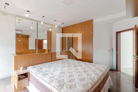 Casa à venda com 650m², 4 quartos e 4 vagas Casa à venda com 650m², 4 quartos e 4 vagasSuíte 1