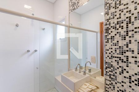 Casa à venda com 650m², 4 quartos e 4 vagas Casa à venda com 650m², 4 quartos e 4 vagasBanheiro da Suíte 2