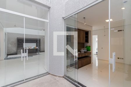 Casa à venda com 650m², 4 quartos e 4 vagas Casa à venda com 650m², 4 quartos e 4 vagasÁrea