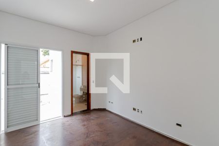 Casa à venda com 650m², 4 quartos e 4 vagas Casa à venda com 650m², 4 quartos e 4 vagasSuíte 4