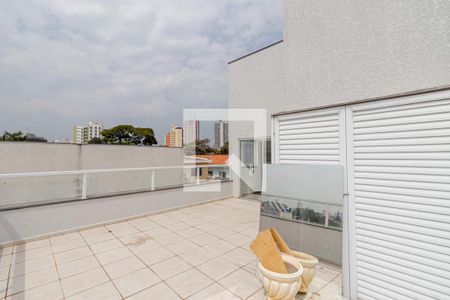 Casa à venda com 650m², 4 quartos e 4 vagas Casa à venda com 650m², 4 quartos e 4 vagasTerraço