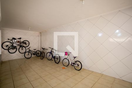 Casa de condomínio à venda com 122m², 3 quartos e 3 vagas Casa de condomínio à venda com 122m², 3 quartos e 3 vagasÁrea comum - Biciletário