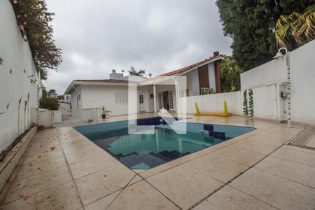 Casa de condomínio à venda com 420m², 7 quartos e 4 vagasPiscina