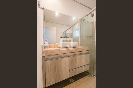 Casa de condomínio à venda com 420m², 7 quartos e 4 vagasBanheiro da Suíte 2