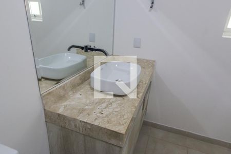 Casa de condomínio à venda com 420m², 7 quartos e 4 vagasBanheiro da Suíte 5