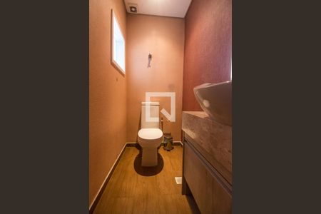 Casa de condomínio à venda com 420m², 7 quartos e 4 vagasLavabo