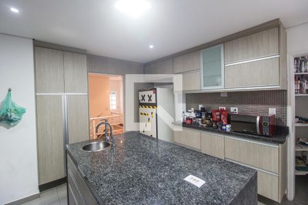 Casa de condomínio à venda com 420m², 7 quartos e 4 vagasDetalhe cozinha
