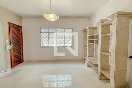 Sala de casa à venda com 3 quartos, 200m² em Vila Mariana, São Paulo