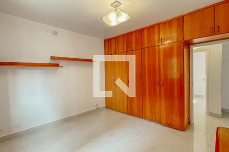 quarto2 de casa à venda com 3 quartos, 200m² em Vila Mariana, São Paulo