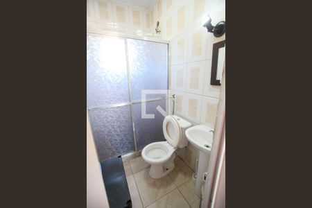 Casa à venda com 140m², 4 quartos e 1 vagaBanheiro 1