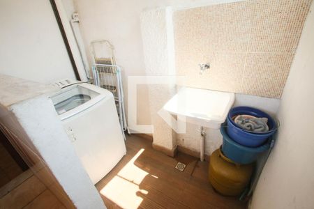 Casa à venda com 140m², 4 quartos e 1 vagaárea de serviço1