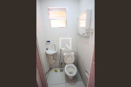 Casa à venda com 140m², 4 quartos e 1 vagaBanheiro 3