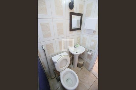 Casa à venda com 140m², 4 quartos e 1 vagaBanheiro 1