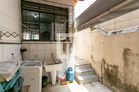 Casa à venda com 290m², 5 quartos e 3 vagas Casa à venda com 290m², 5 quartos e 3 vagasLavanderia