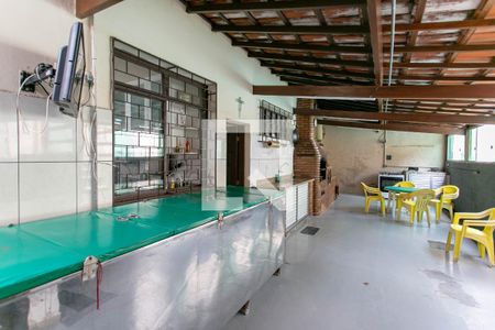 Casa à venda com 290m², 5 quartos e 3 vagas Casa à venda com 290m², 5 quartos e 3 vagasEspaço Gourmet