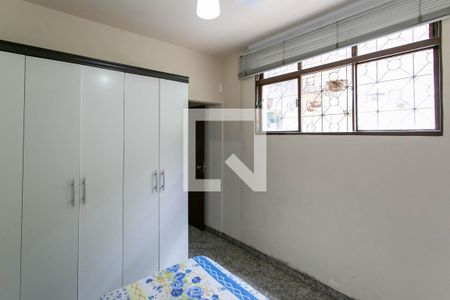 Casa à venda com 290m², 5 quartos e 3 vagas Casa à venda com 290m², 5 quartos e 3 vagasQuarto Suíte 1