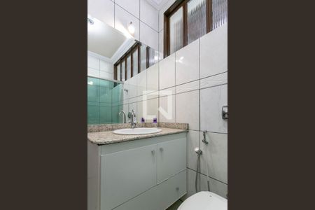 Casa à venda com 290m², 5 quartos e 3 vagas Casa à venda com 290m², 5 quartos e 3 vagasBanheiro da Suíte 1