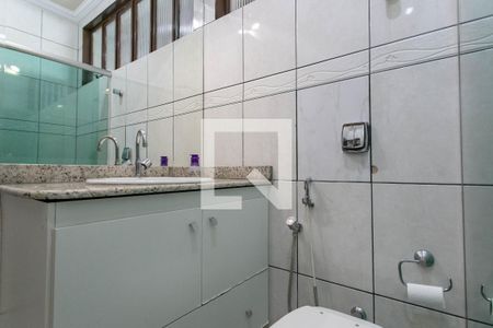 Casa à venda com 290m², 5 quartos e 3 vagas Casa à venda com 290m², 5 quartos e 3 vagasBanheiro da Suíte 1