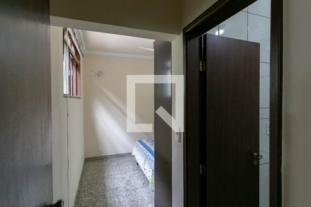 Casa à venda com 290m², 5 quartos e 3 vagas Casa à venda com 290m², 5 quartos e 3 vagasQuarto Suíte 1