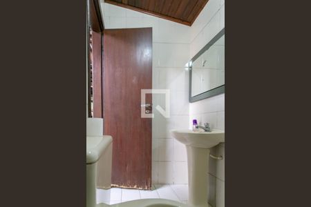 Casa à venda com 290m², 5 quartos e 3 vagas Casa à venda com 290m², 5 quartos e 3 vagasBanheiro