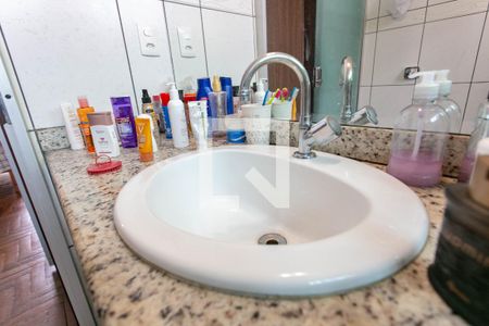 Casa à venda com 290m², 5 quartos e 3 vagas Casa à venda com 290m², 5 quartos e 3 vagasBanheiro da Suíte 2