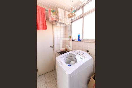 Apartamento à venda com 84m², 2 quartos e 1 vaga Apartamento à venda com 84m², 2 quartos e 1 vagaÁrea de Serviço