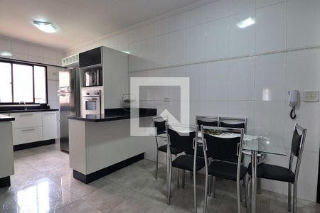 Apartamento à venda com 134m², 3 quartos e 2 vagasCozinha
