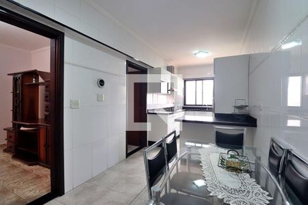 Apartamento à venda com 134m², 3 quartos e 2 vagasCozinha