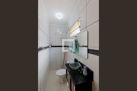 Casa à venda com 200m², 2 quartos e 3 vagasBanheiro da Suíte 