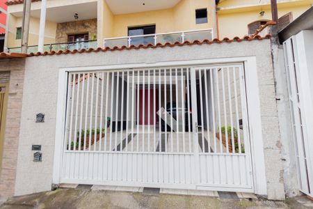 Casa à venda com 200m², 2 quartos e 3 vagasFachada