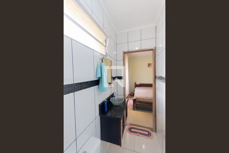 Casa à venda com 200m², 2 quartos e 3 vagasBanheiro da Suíte 