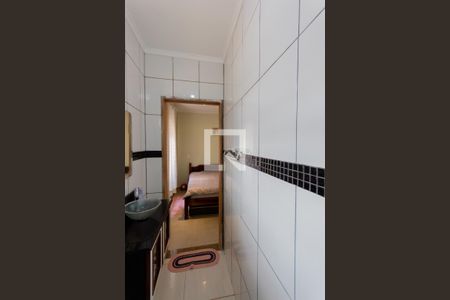 Casa à venda com 200m², 2 quartos e 3 vagasBanheiro da Suíte 