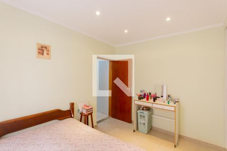 Casa à venda com 200m², 2 quartos e 3 vagasSuíte 